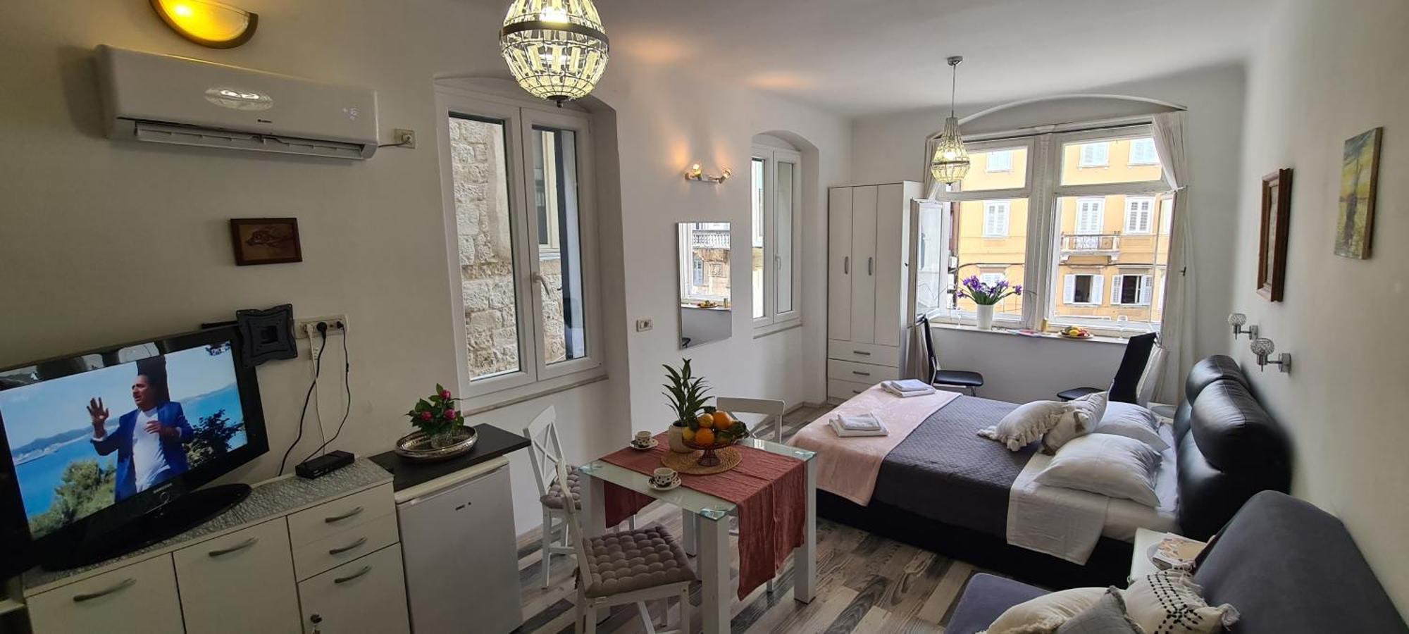 Old Square View Apartment Split Dış mekan fotoğraf
